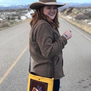 Meet your Posher, Leah